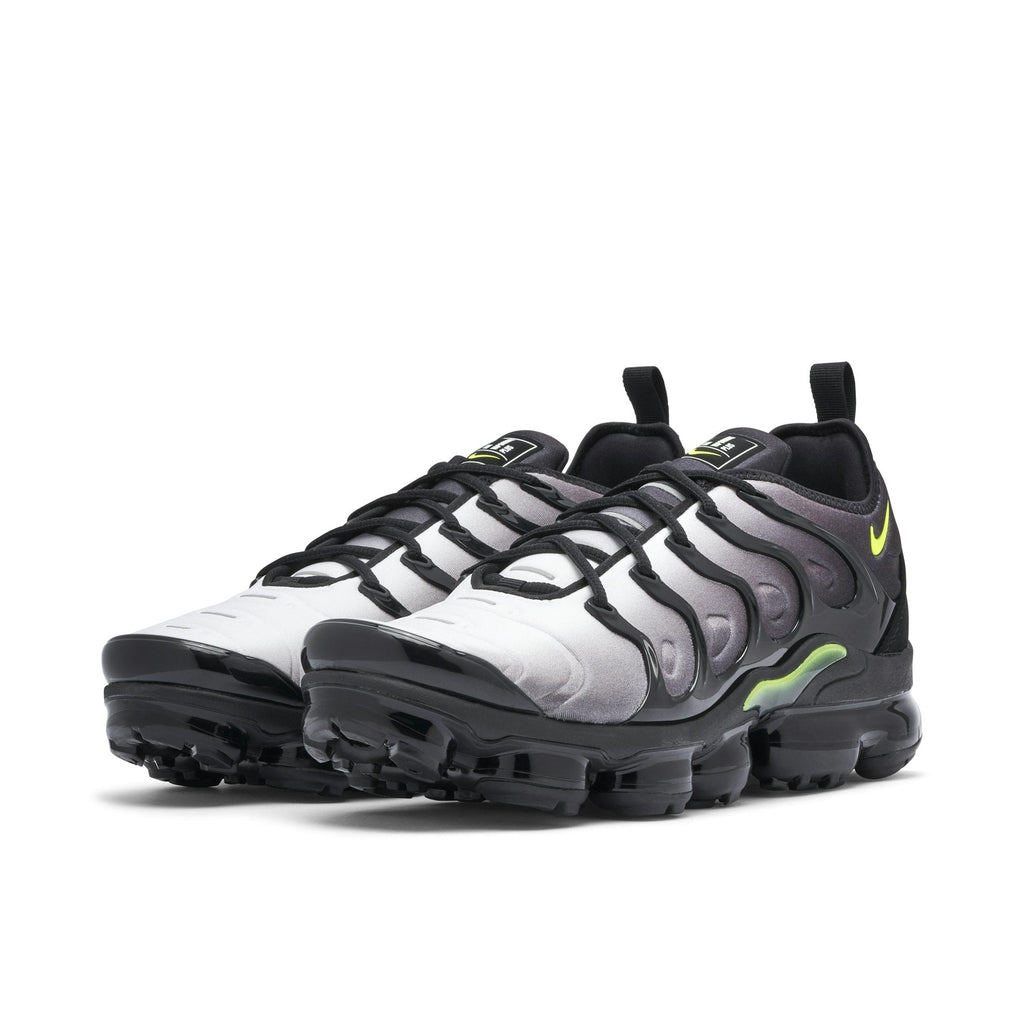 Nike Air VaporMax Plus
"Black Volt"